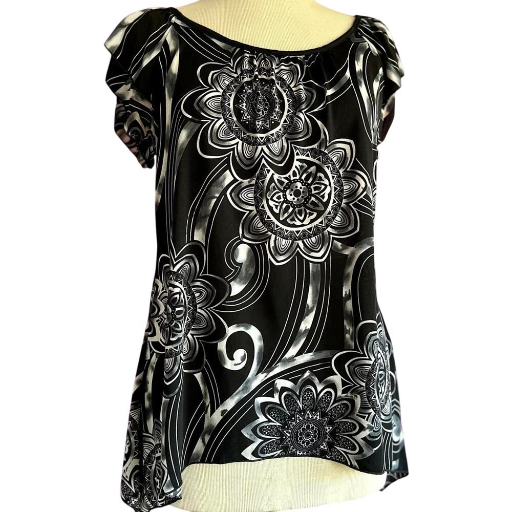 Womens Top Size Large Black Floral Esoteric Hippie Boho Whimisgoth Fairy Office
